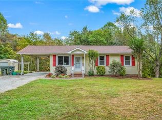 146 Lakeside Dr, Walnut Cove, NC 27052