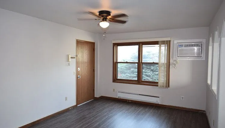 1237 Sunfield St #2 — Photo 11