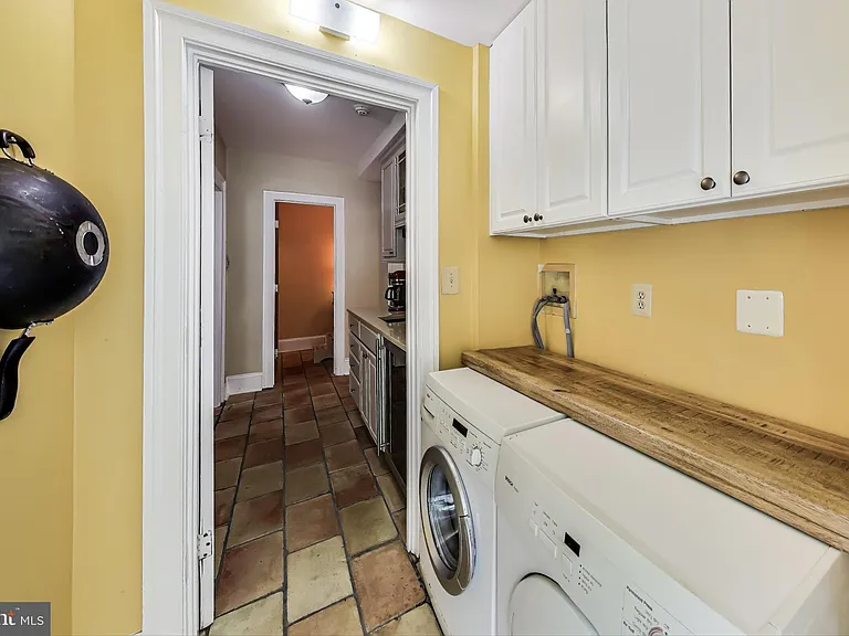 5809 Grosvenor Ln — Photo 14