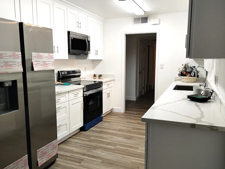 637 Grambling Ct — Photo 14