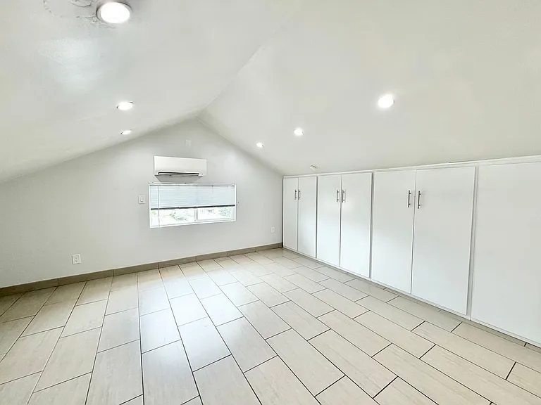 626 Benton Way — Photo 25