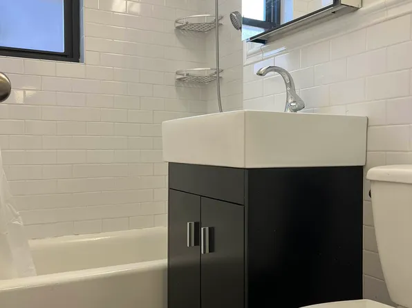 200 East 36th Street image 10 of 16