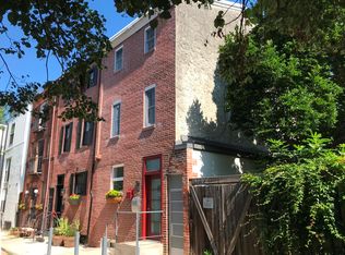 2045 Waverly St, Philadelphia, PA