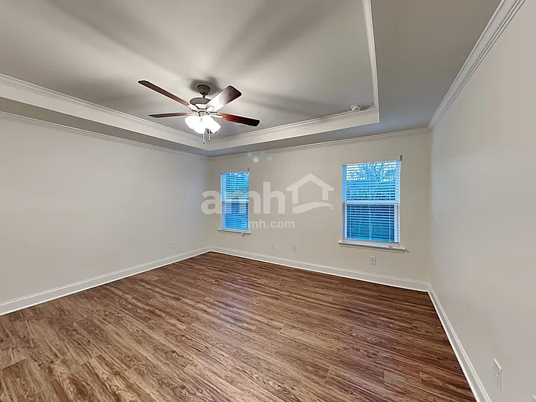 8115 Brookbend Dr — Photo 10