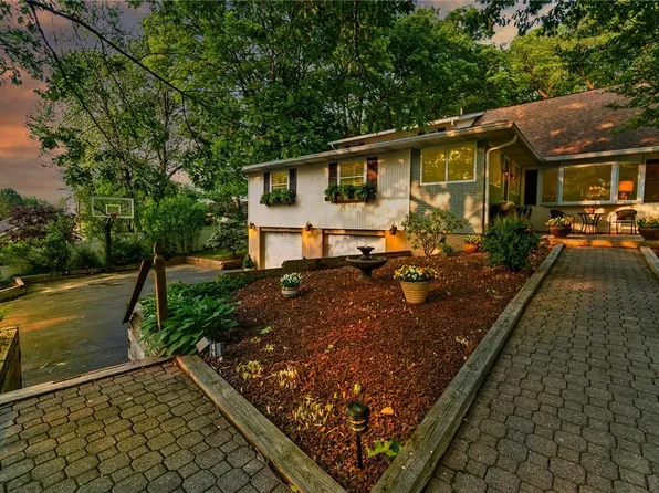 431 Dogwood Ter, Easton, PA 18040