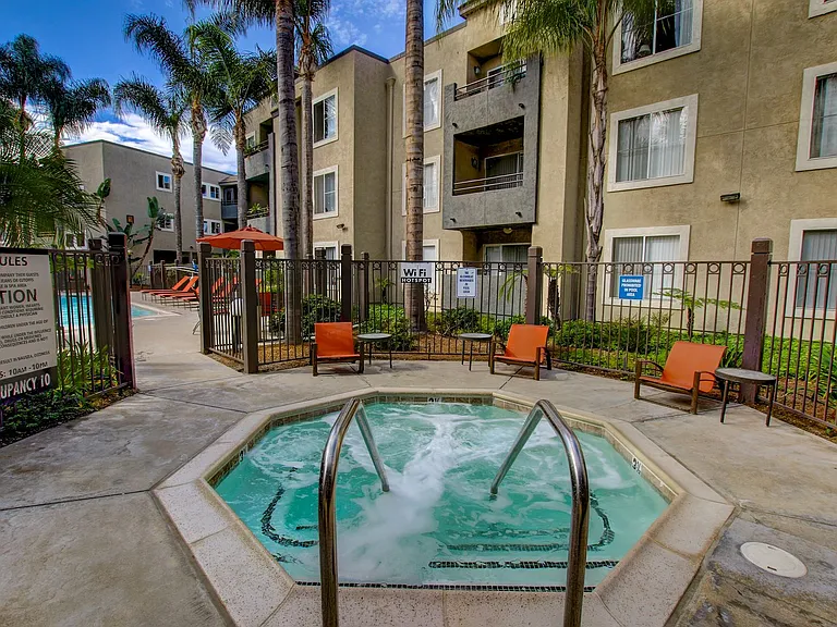 Mission Pacific Apartments — Photo 41