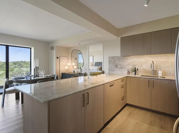 2460 Peachtree Rd NE #213, Atlanta, GA 30305