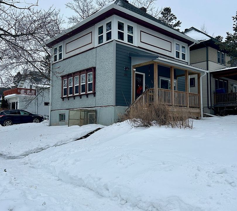 1st image of 1001 N 13th Ave E