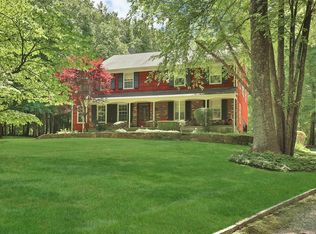 6 Webb Ln, Goldens Bridge, NY 10526