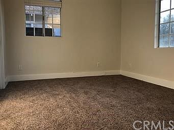 5th image of 904 Portola Ave