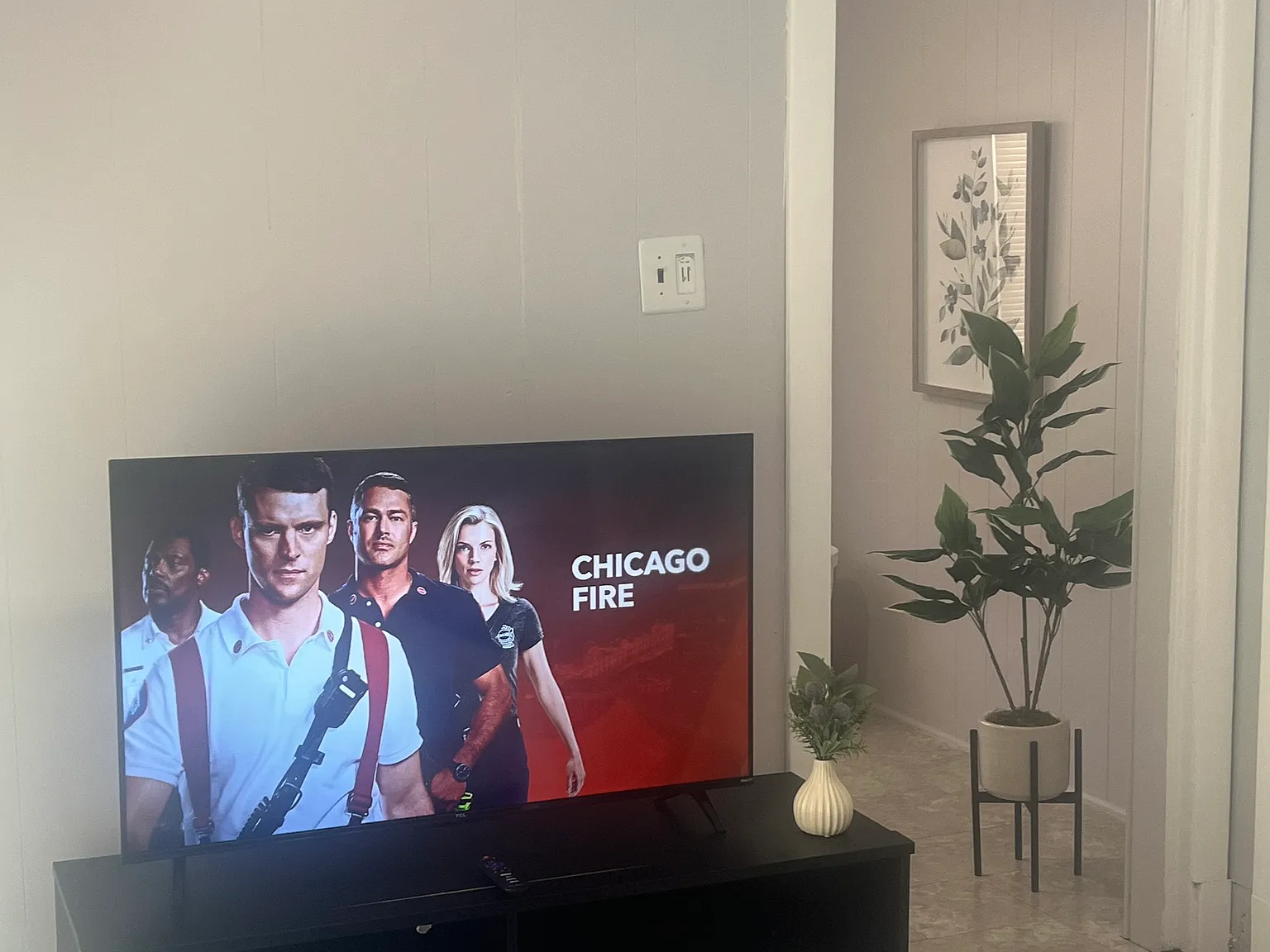1 bed, 1400 sqft, $1,100 — Photo 2