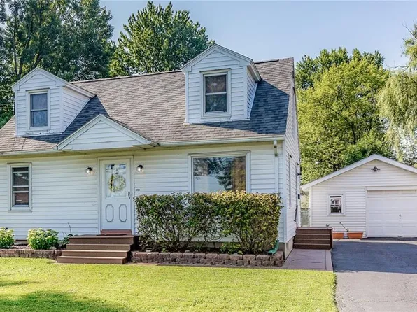 704 Campbell Rd, Syracuse, NY 13211