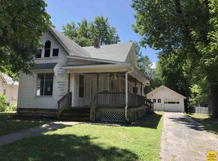 407 S 3rd St, Clinton, MO 64735