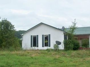 2010 Holt Town Rd, Newport, TN 37821
