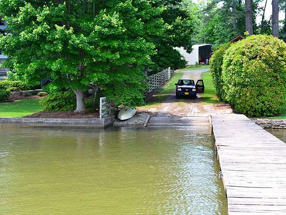 2nd image of 607 Camp Ney A Ti Rd