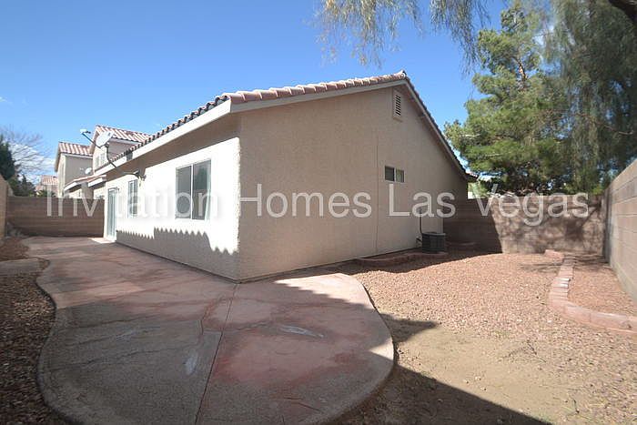 1st image of 999 Clear Diamond Ave