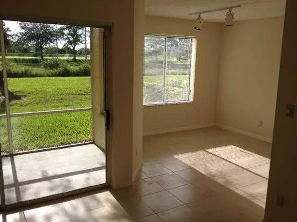 1033 Coral Club Dr #1033, Pompano Beach, FL 33071