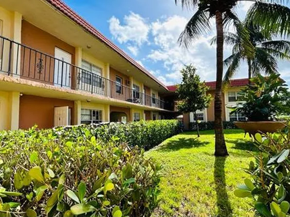 978 SW 10th Dr, Pompano Beach, FL