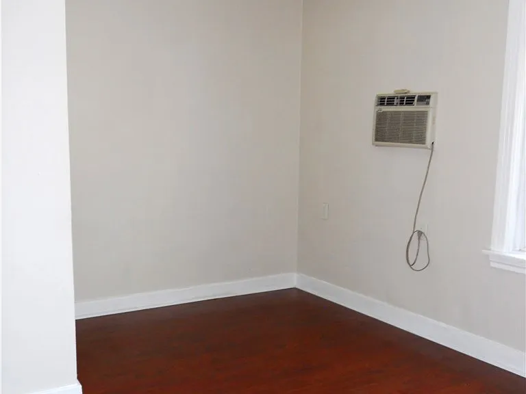 818 E Valley Blvd — Photo 3