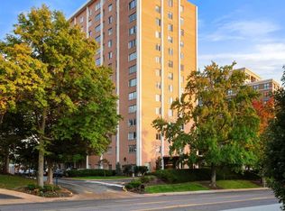 900 S Hanley Rd APT 6D, Saint Louis, MO