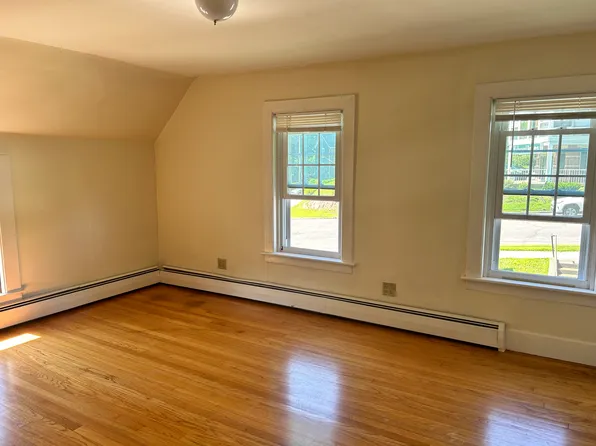 30 Mohawk Trl Unit C, Greenfield, MA 01301