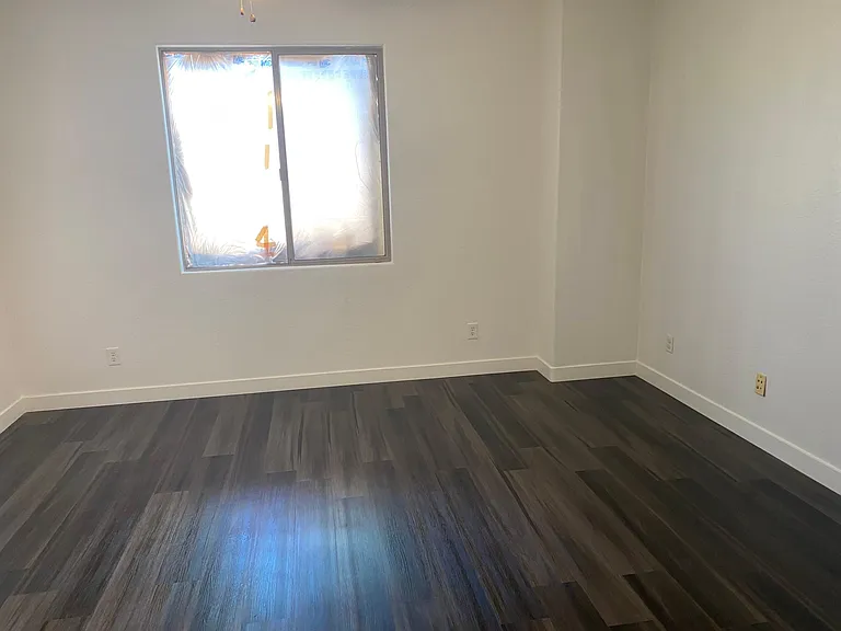 14574 W Mandalay Ln — Photo 5