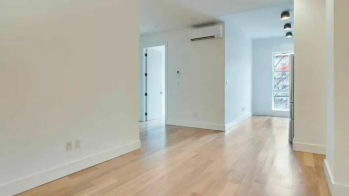 Rented by Nooklyn NYC LLC | media 23