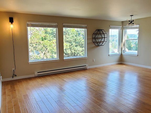 4th image of 4111 Whitman Ave N APT 404