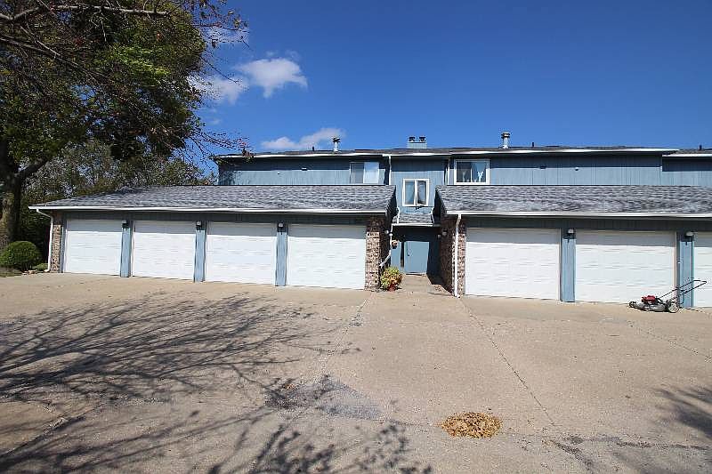 1st image of 135 E San Marnan Dr APT 3