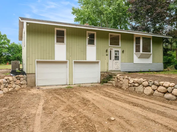 611 2nd St, Plainwell, MI 49080