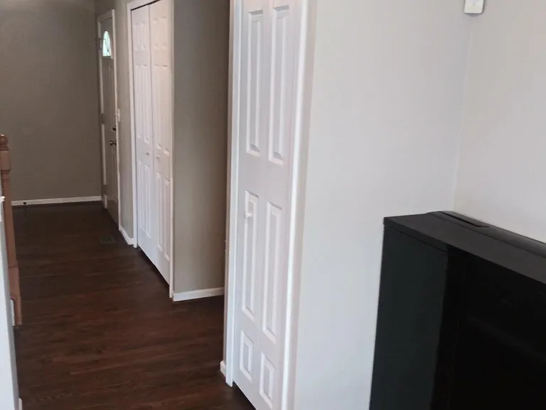 436 E Kenilworth Ave — Photo 22