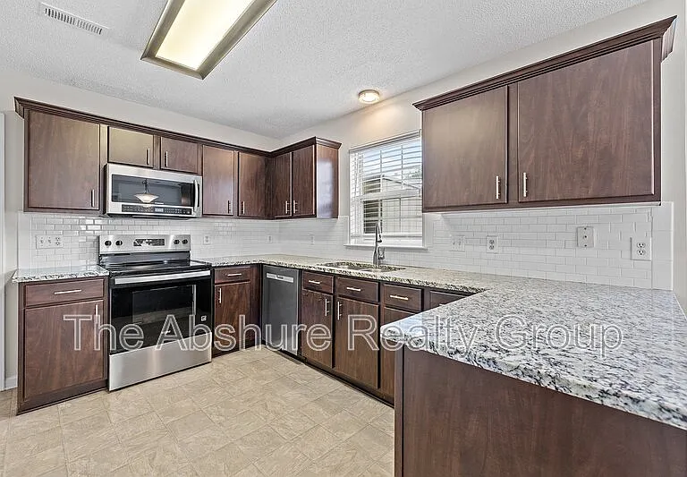 5216 Carriage Pine Dr — Photo 18
