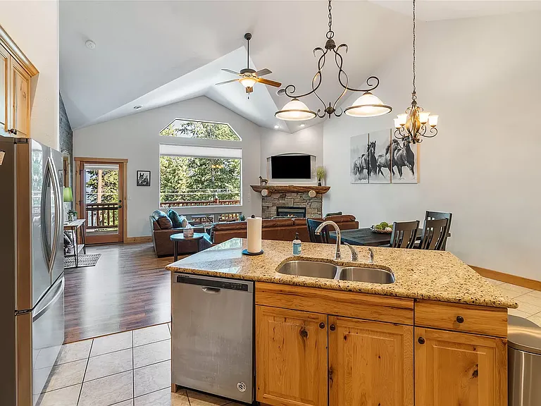 396 N Juniper Bay Rd #12 — Photo 9