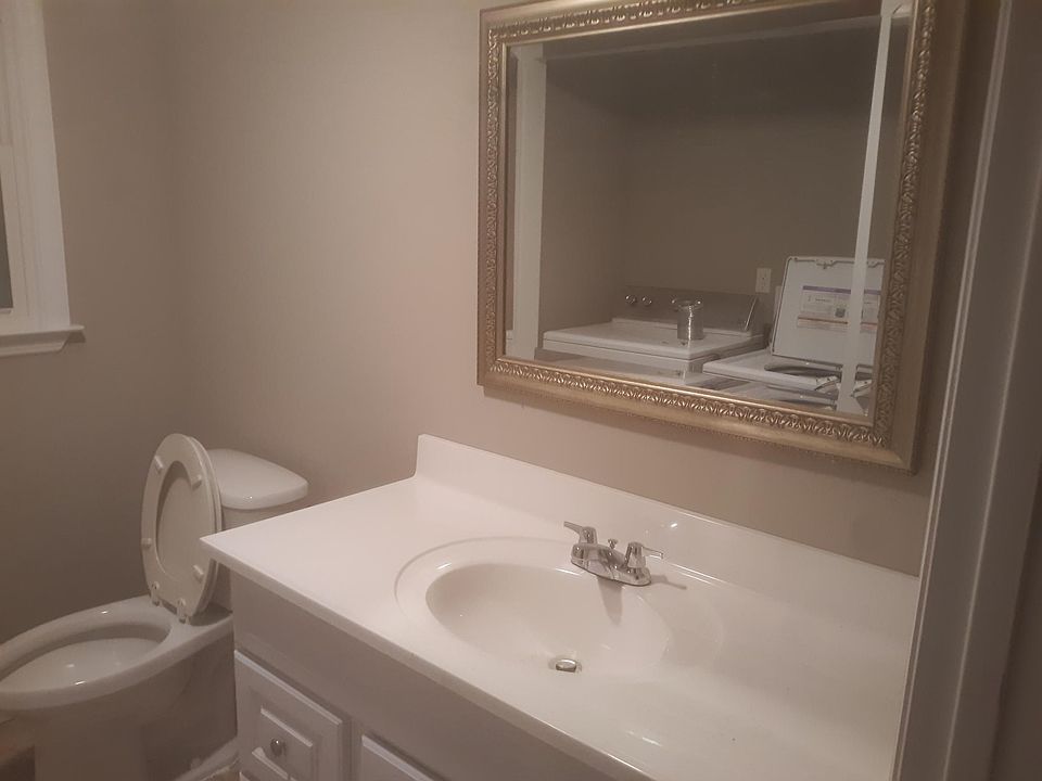 1st image of 3527 Maggie Ave NW