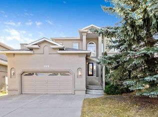 109 N Lakeside Greens Dr, Chestermere, AB T1X1B9
