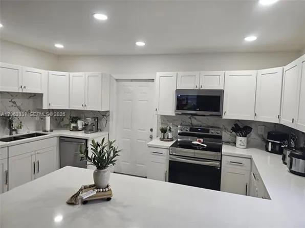 75 SW 18th Ave #75, Homestead, FL 33030