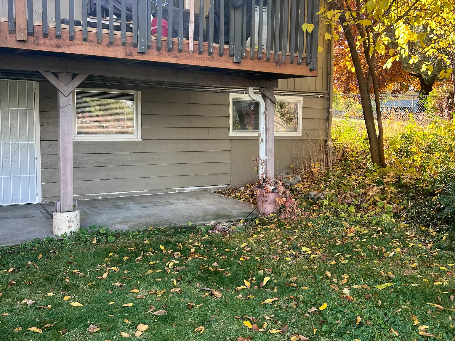 1 bed, 1100 sqft, $1,250 — Photo 3