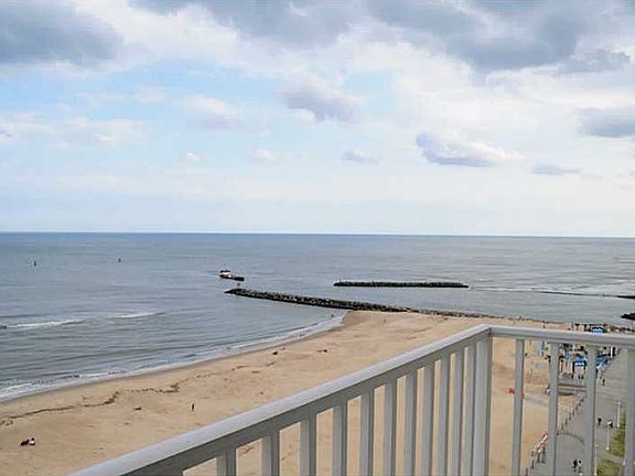 2nd image of 303 Atlantic Ave APT 1406