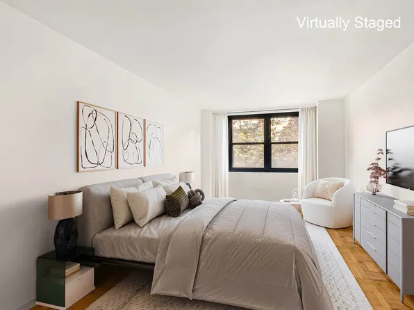 315 East 70th Street image 11 of 15