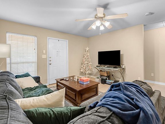 5th image of 3764/66 Oldenburg Ln