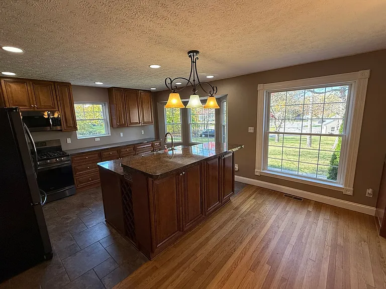 30871 Lorain Rd — Photo 15