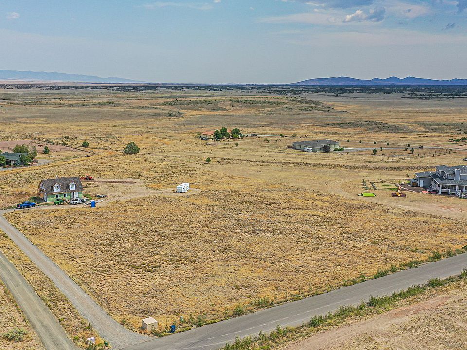 2nd image of 11455 N Cowboy Trl