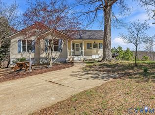 484 Dobbins Rd, Blackstone, VA 23824