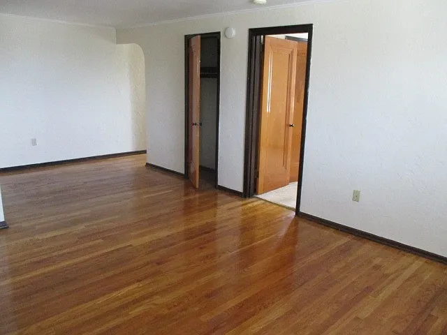 3840 Brownsville Rd — Photo 6