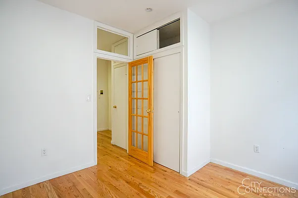 Rented by City Connections Realty | media 25