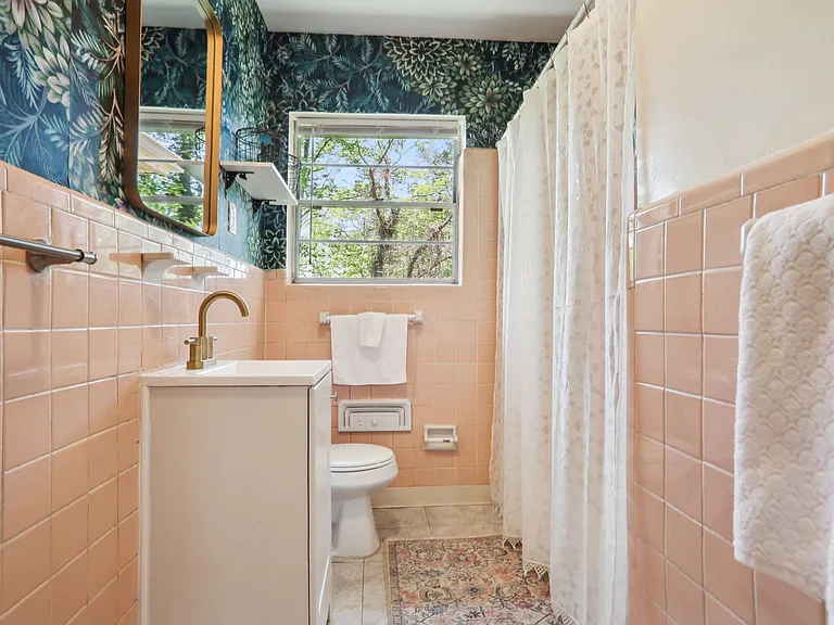 24 Grove Park Pl NW — Photo 12