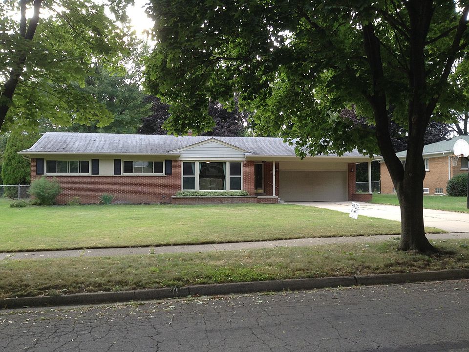 1st image of 23057 Mayfield Ave