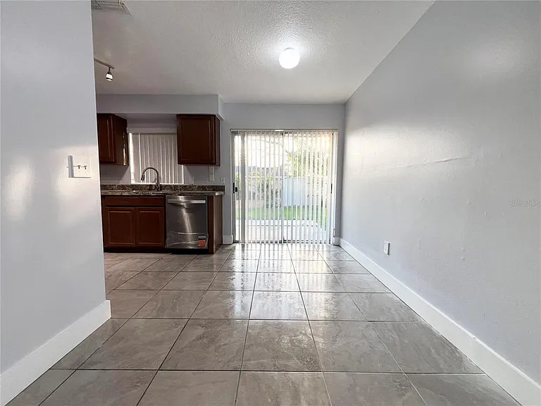 11340 Cardiff Dr — Photo 10