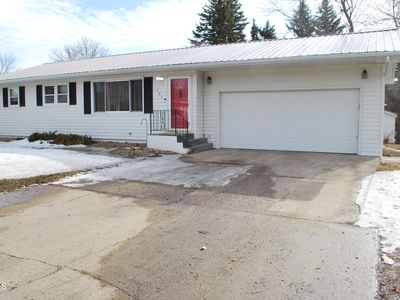 105 Whitman Ave, Wilton, ND, 58579