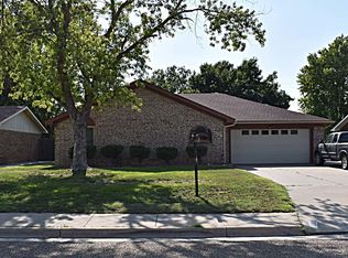 1008 Mills Ave, Dumas, TX 79029